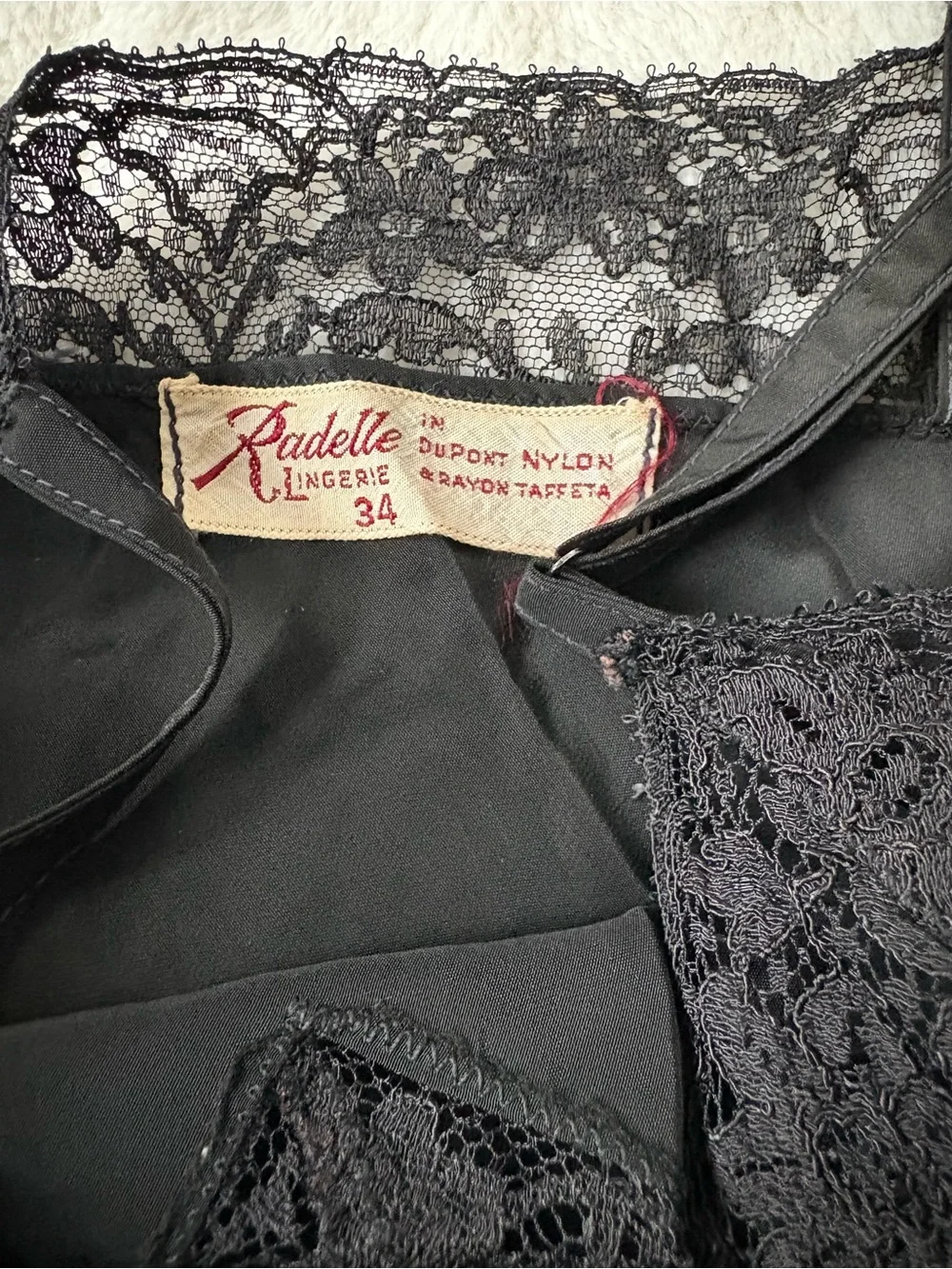 Sultry Vintage 1940s 50s Rare Radelle Lingerie Lace Slip - Picture 14 of 15